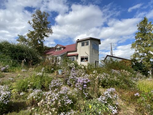 共和町南幌似1,008坪土地、古屋、物置付き